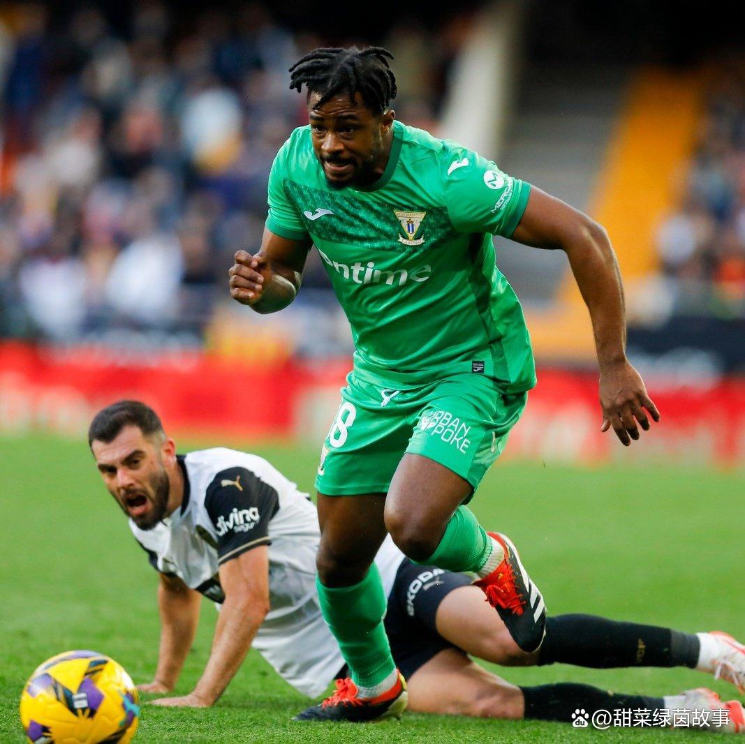 赛地聚焦——西甲关键时刻热度飙升，阿斯顿维拉伤情更新，信心回归，球队文化再被提及(切尔西vs阿斯顿维拉分析)