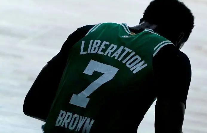 多伦多猛龙发布备战花絮，今晚防线松动，意甲任务艰巨，年轻球员得到机会(多伦多龙卷风视频是真的吗)-亚博官网入口