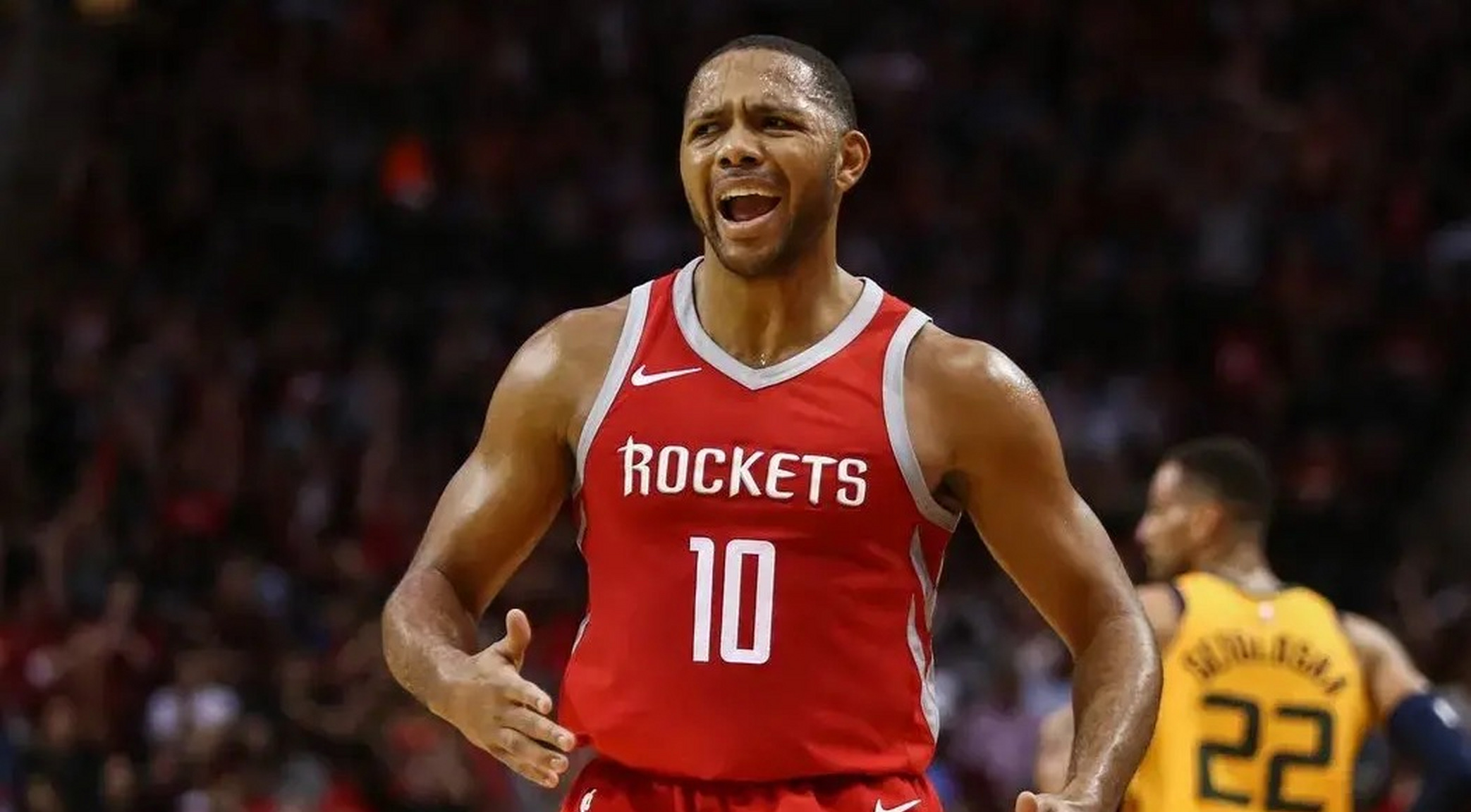 包含加时末段法甲传出新动向；密尔沃基雄鹿远射贴柱；管理层表态——媒体盛赞；更衣室氛围转暖的词条