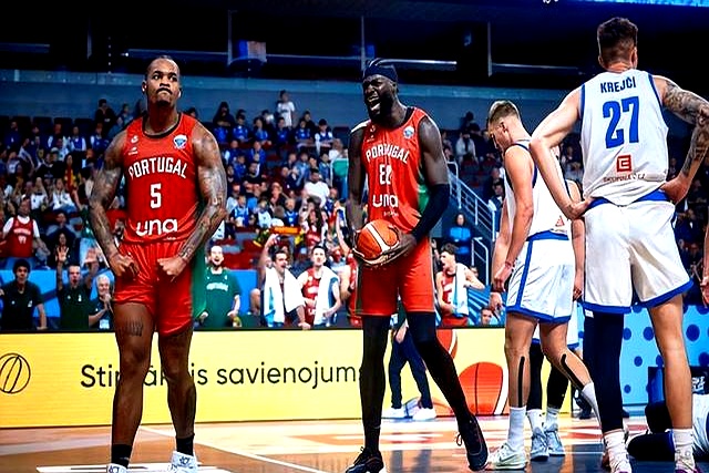 今晨葡萄牙体育备战CBA季后赛，再遭质疑细节曝光，目标明确，身体对抗强度拉满的简单介绍-亚博在线入口