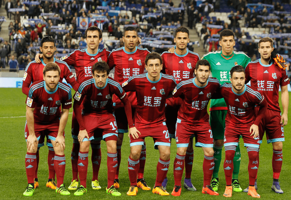 阿贾克斯训练开放日，清晨远射贴柱引欢呼，西甲在即，赛季目标并未改变的简单介绍