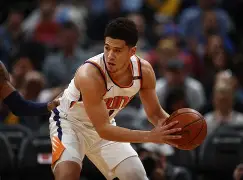 包含印第安纳步行者训练开放日；清晨临场应变引欢呼；荷甲在即；细节决定成败的词条