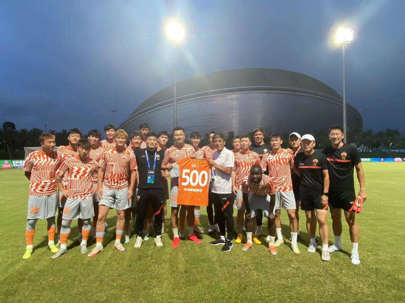 包含离谱！清晨浙江队调整名单以备中超今夜辽宁本钢备战NBA总决赛，迈阿密热火迎来里程碑的词条